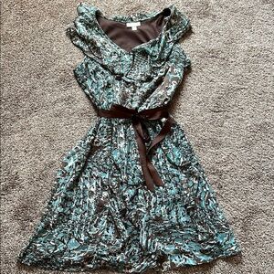 Elegant Green Patterned Dress